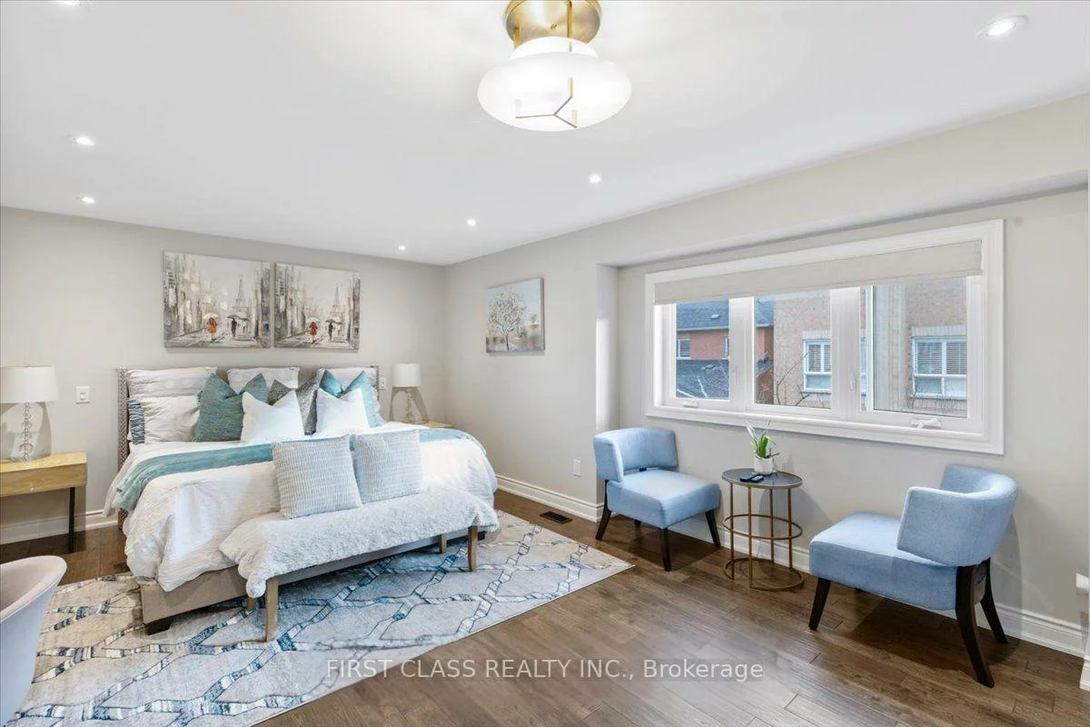 19, Ferdinand, Vellore Village, Vaughan