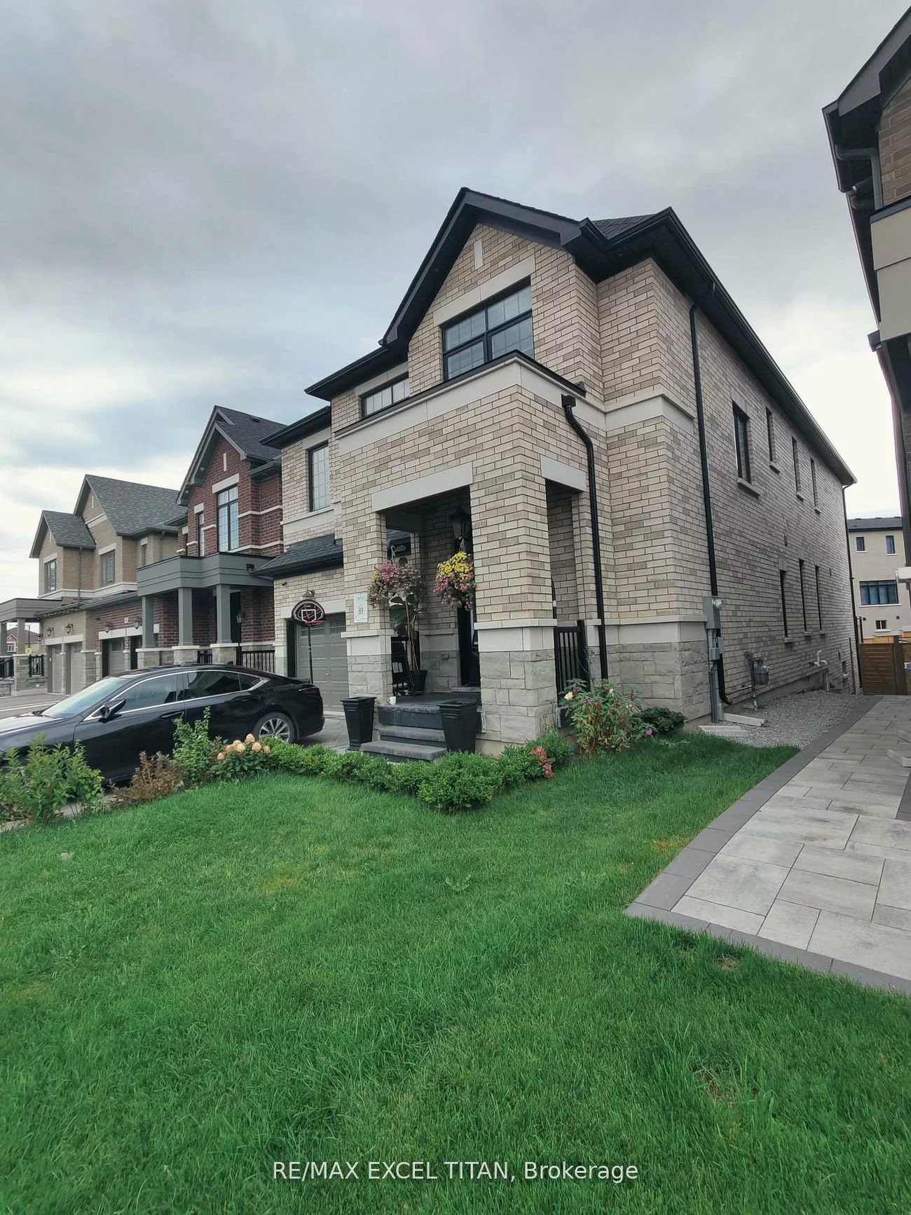 460, Mactier, Kleinburg, Vaughan