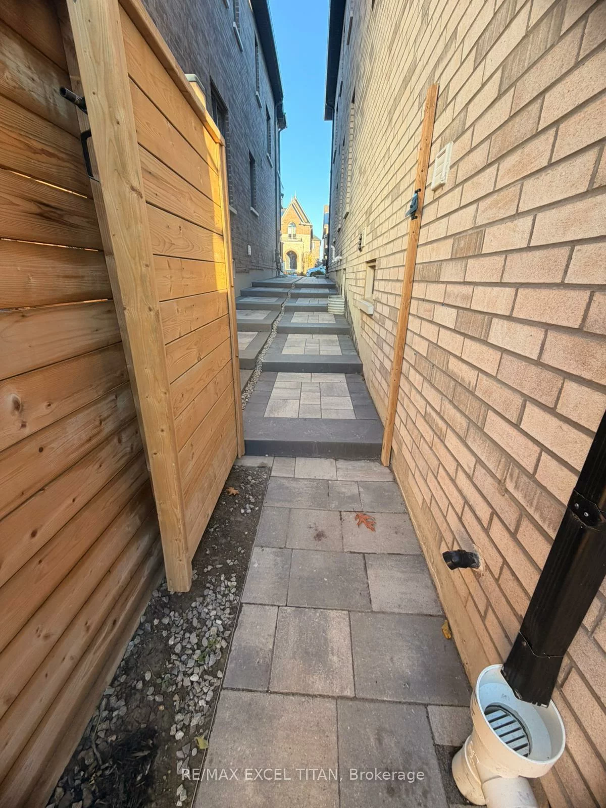 460, Mactier, Kleinburg, Vaughan