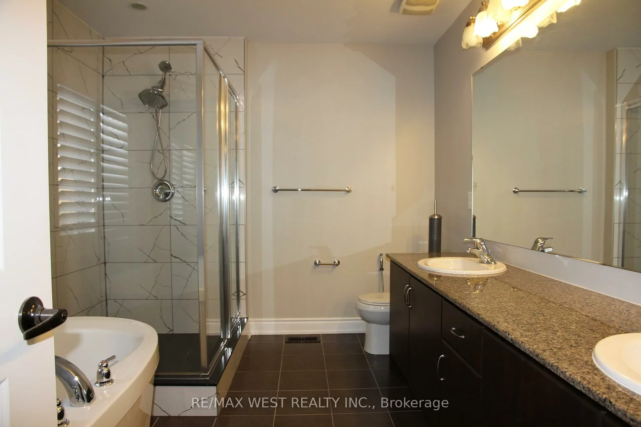 245, Poetry, Vellore Village, Vaughan