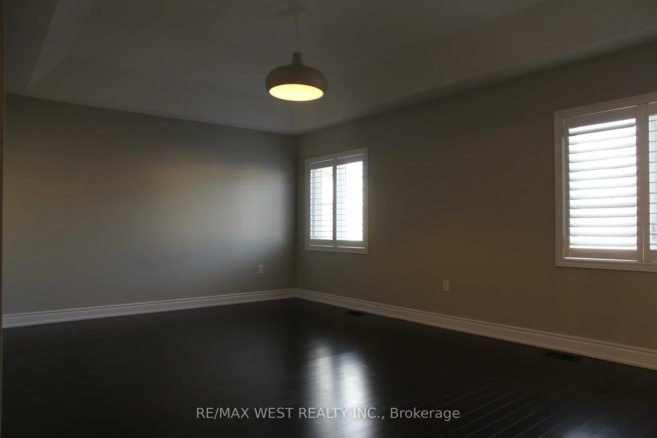 245, Poetry, Vellore Village, Vaughan