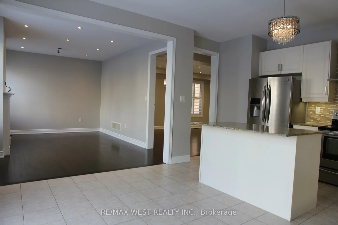 245, Poetry, Vellore Village, Vaughan