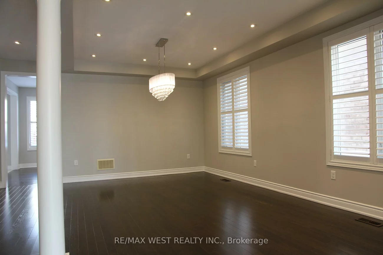 245, Poetry, Vellore Village, Vaughan