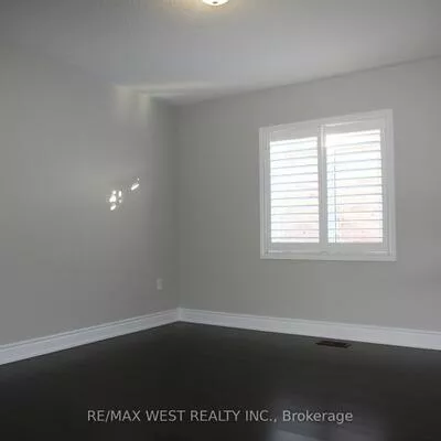 245, Poetry, Vellore Village, Vaughan