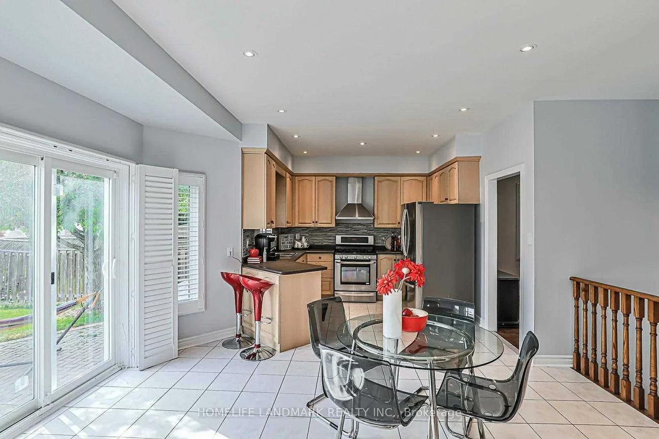 72, Avro, Maple, Vaughan