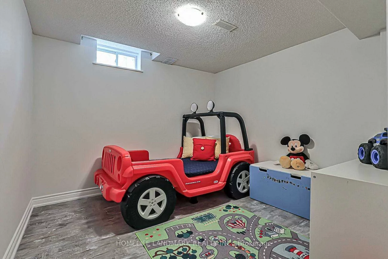 72, Avro, Maple, Vaughan