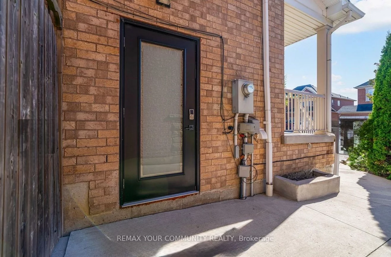 8, Ozner, Vellore Village, Vaughan