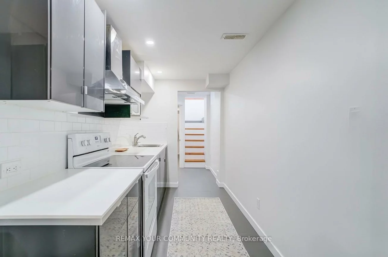 8, Ozner, Vellore Village, Vaughan