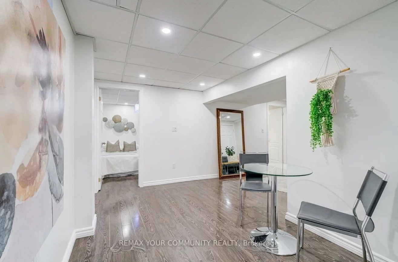 8, Ozner, Vellore Village, Vaughan