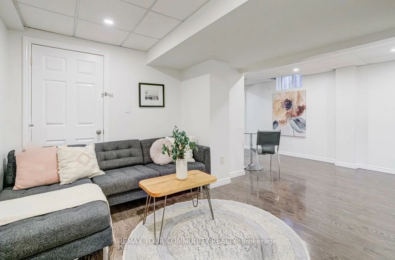 8, Ozner, Vellore Village, Vaughan