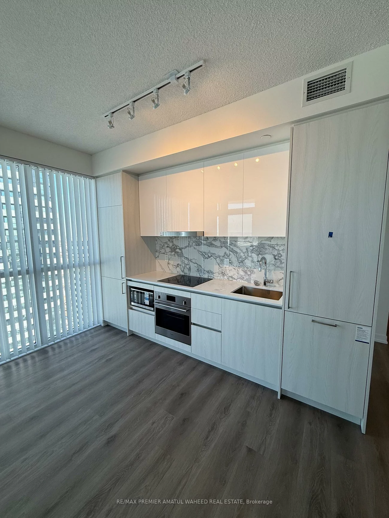 23, Trudeau, Vellore Village, Vaughan