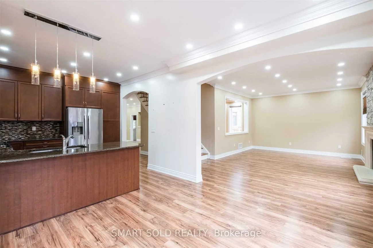 49, Garyscholl, Vellore Village, Vaughan