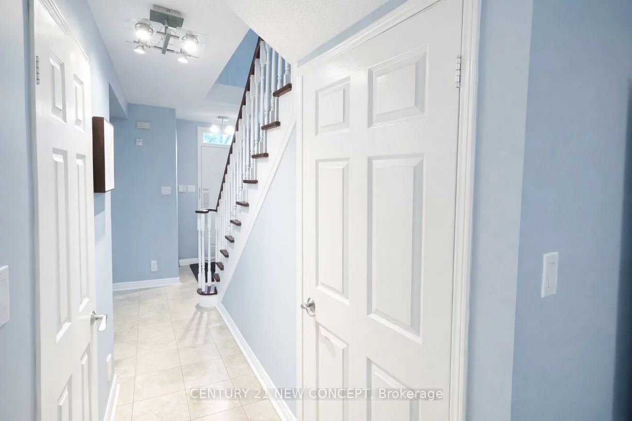 53, Brownstone, Crestwood-Springfarm-Yorkhill, Vaughan