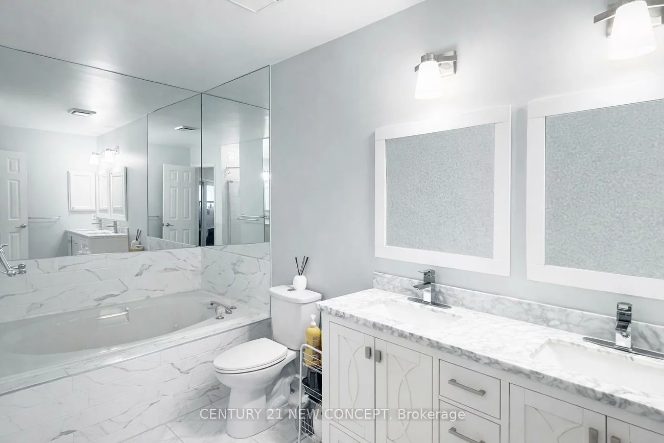 53, Brownstone, Crestwood-Springfarm-Yorkhill, Vaughan