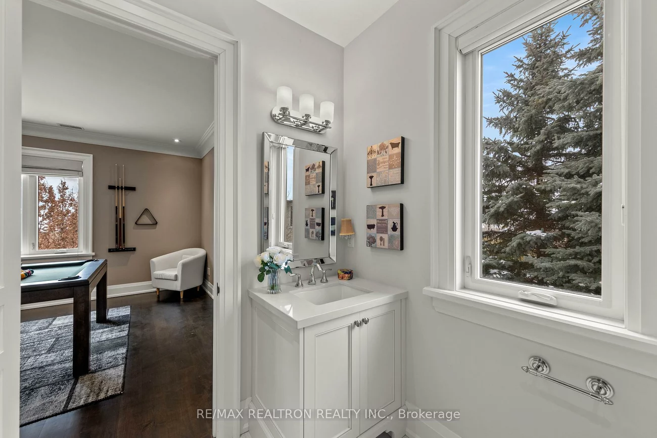 50, Evita, Uplands, Vaughan