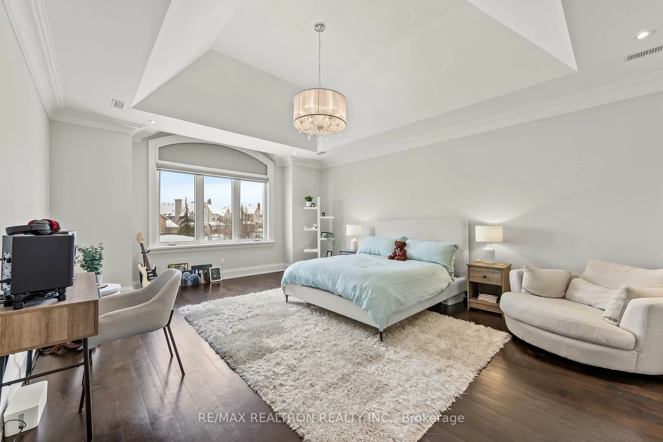 50, Evita, Uplands, Vaughan