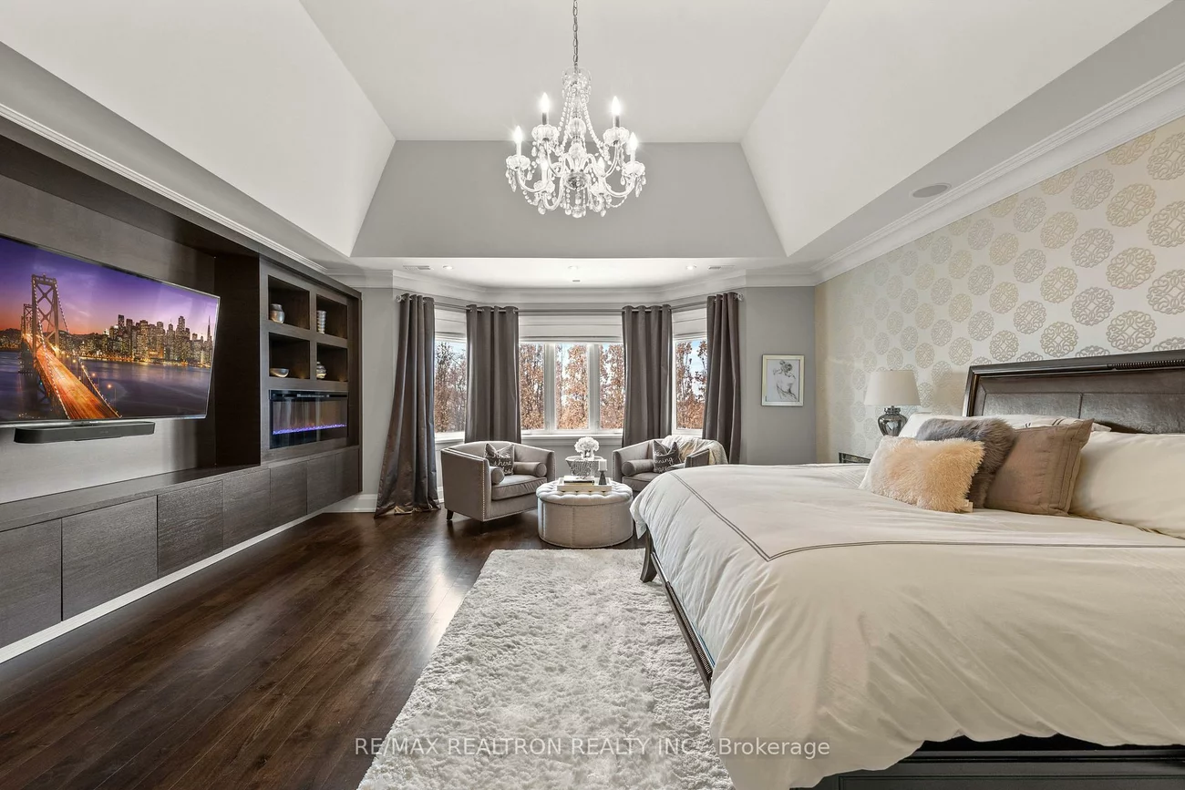 50, Evita, Uplands, Vaughan