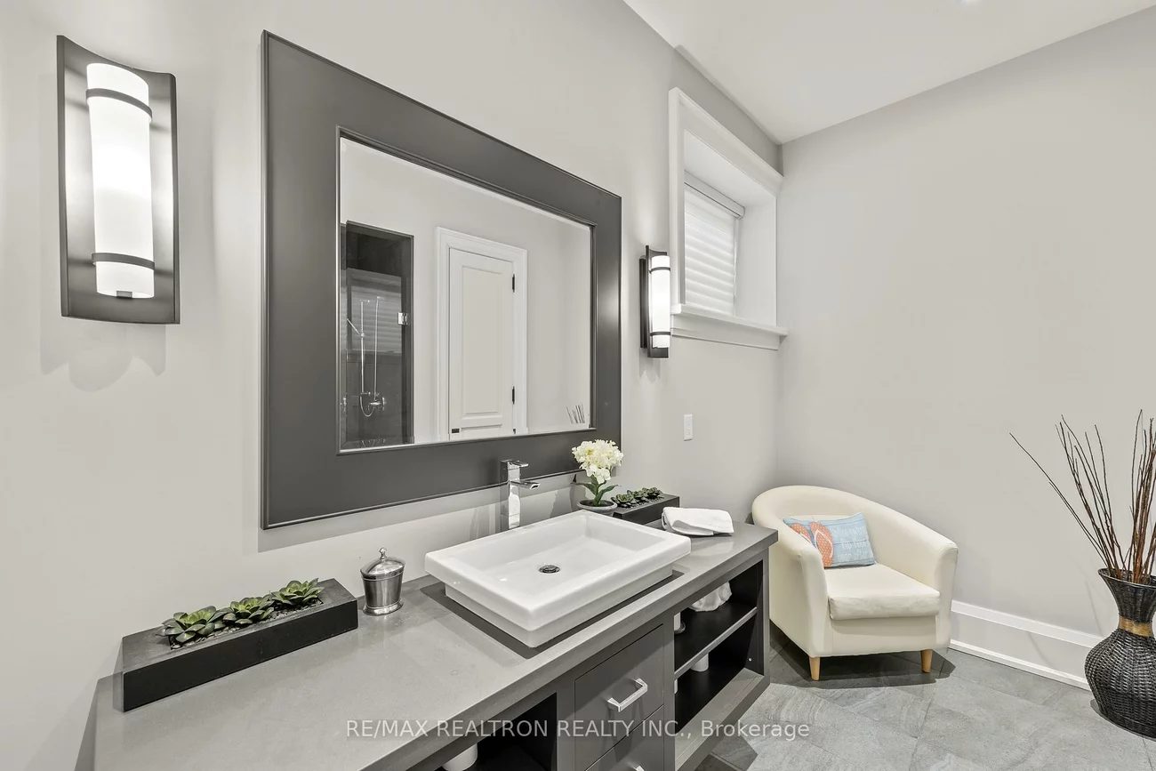 50, Evita, Uplands, Vaughan