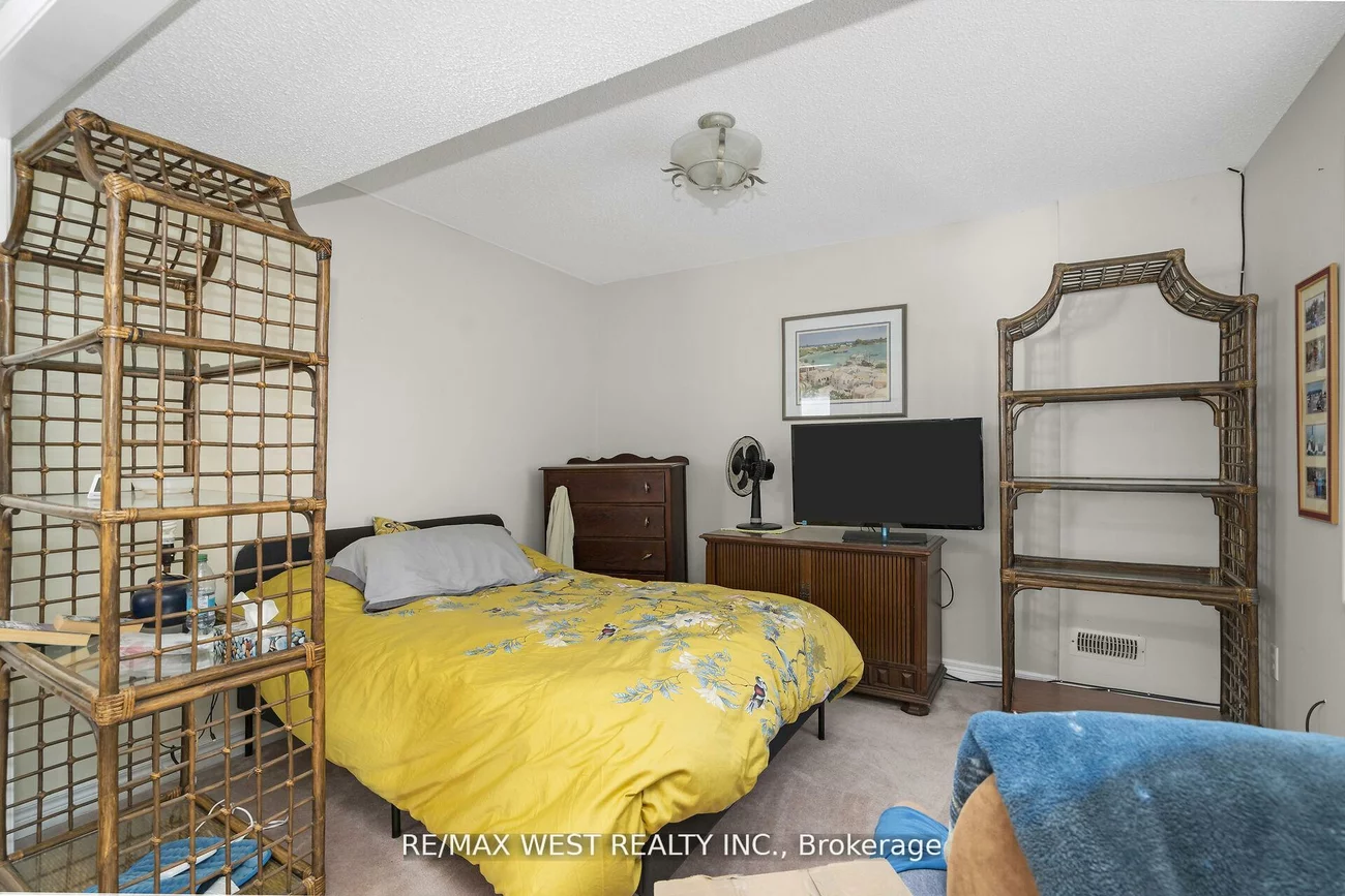 362, Avro, Maple, Vaughan