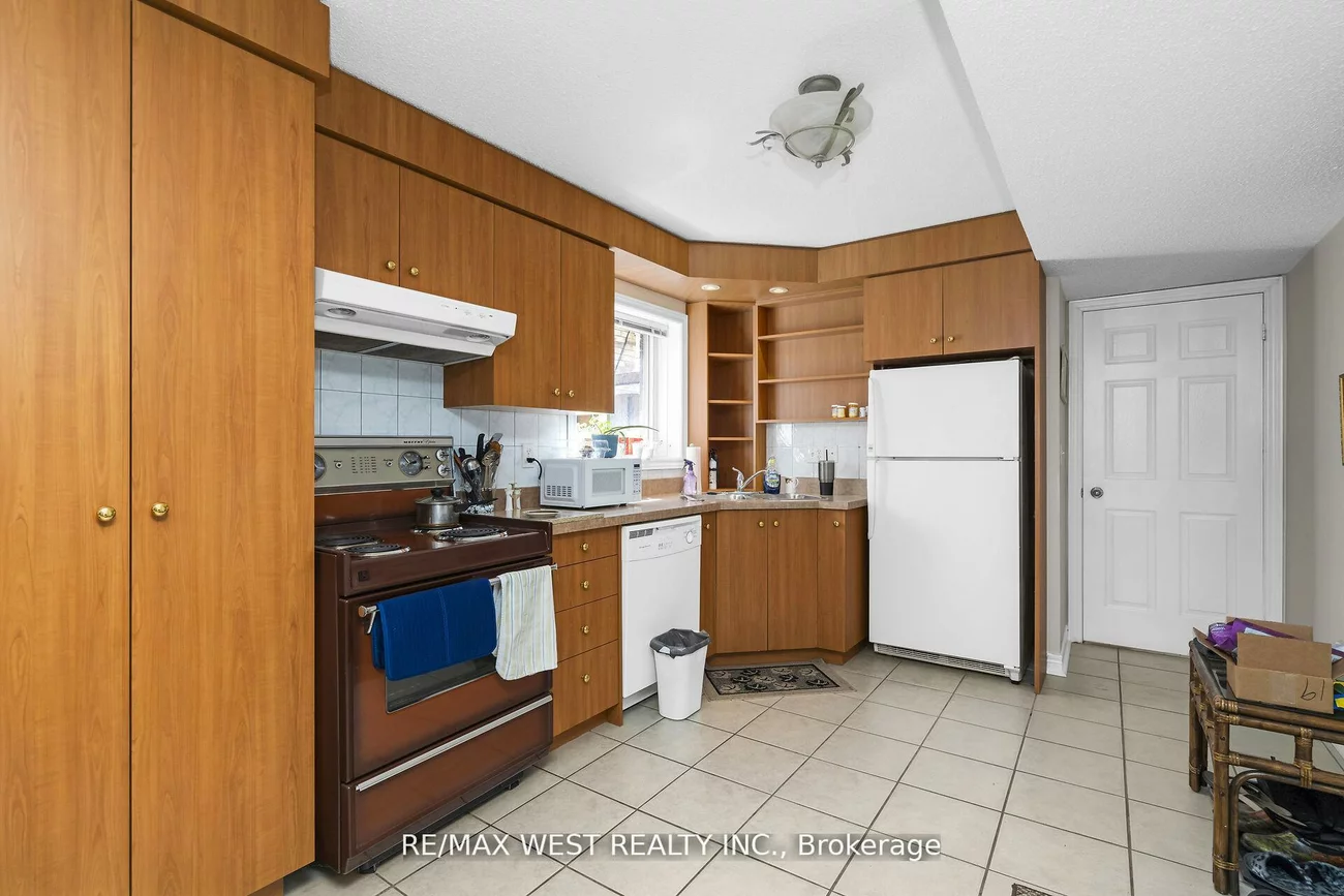 362, Avro, Maple, Vaughan