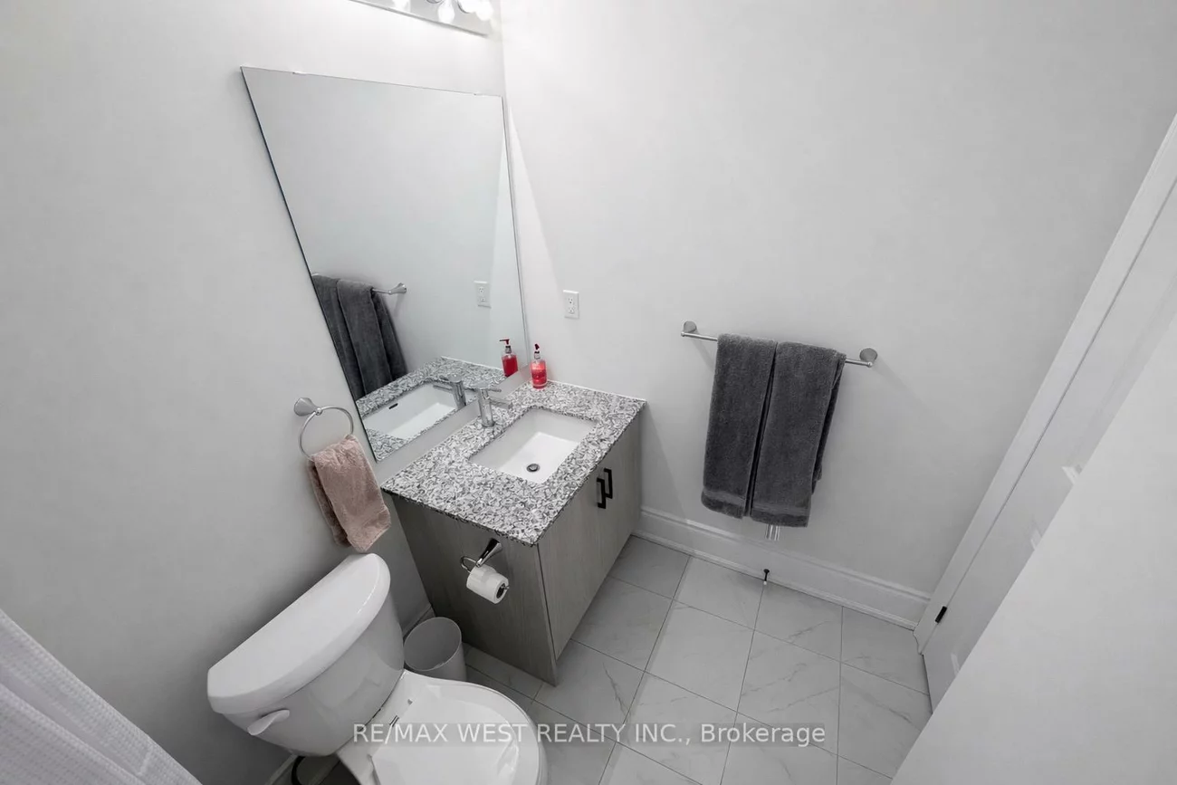 23, Paradox, Elder Mills, Vaughan