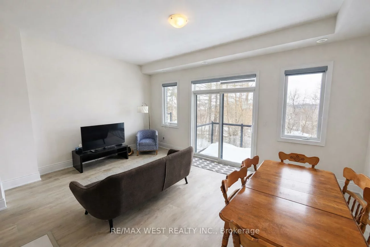 23, Paradox, Elder Mills, Vaughan