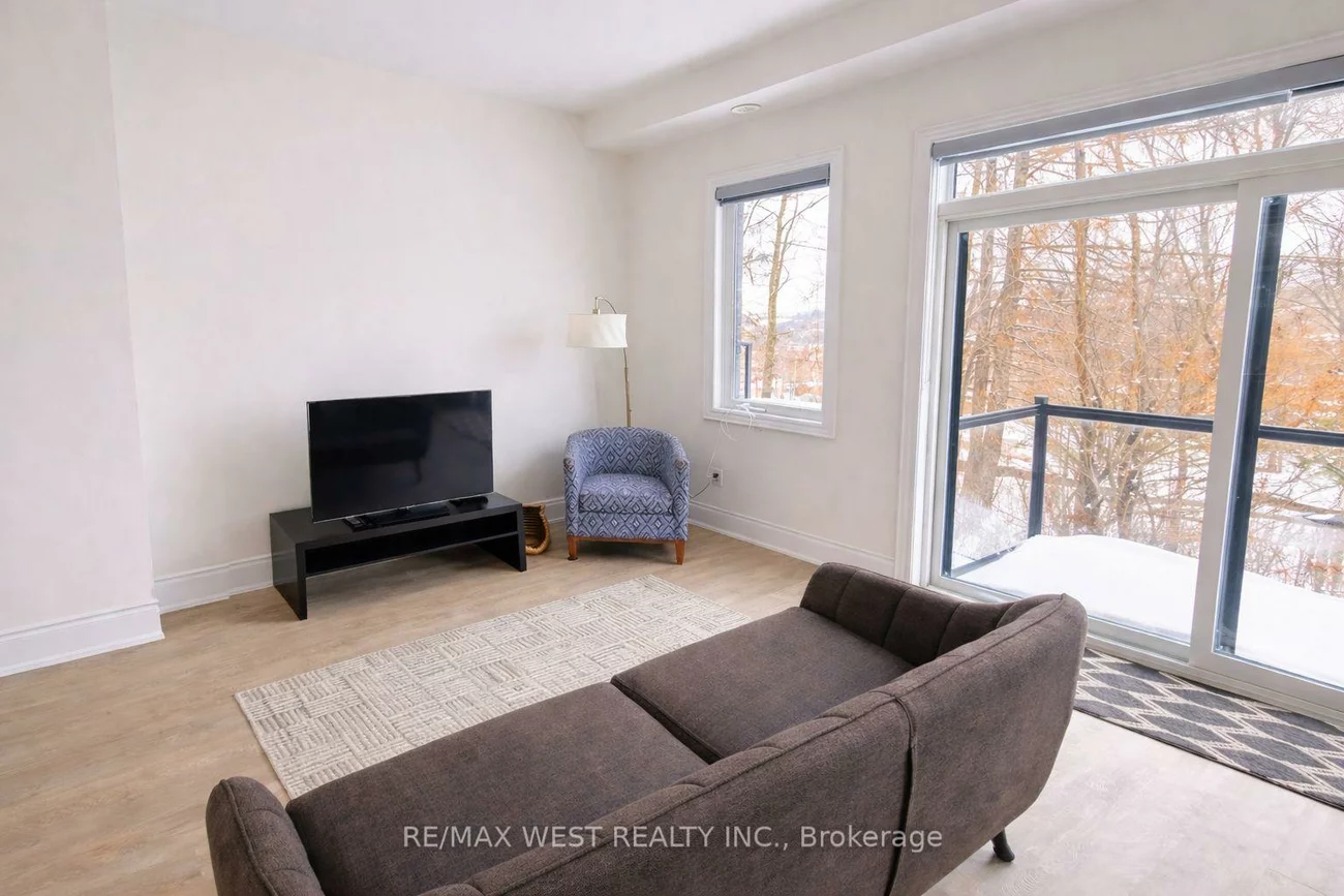 23, Paradox, Elder Mills, Vaughan