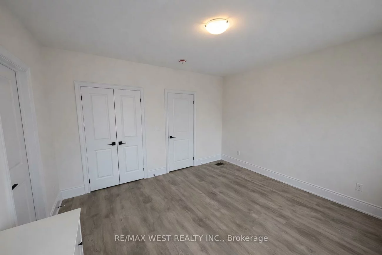 23, Paradox, Elder Mills, Vaughan