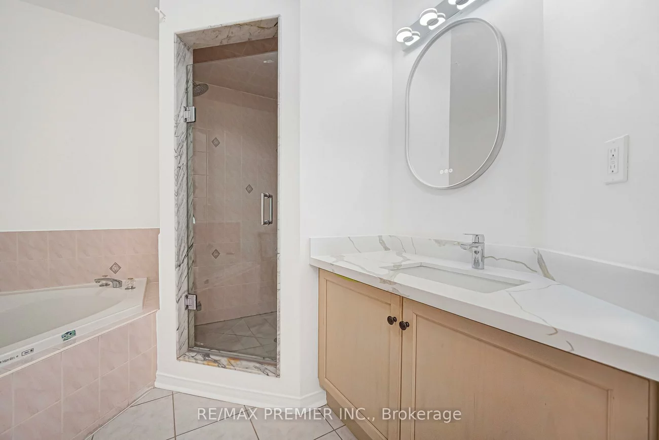 165, Fieldstone, East Woodbridge, Vaughan