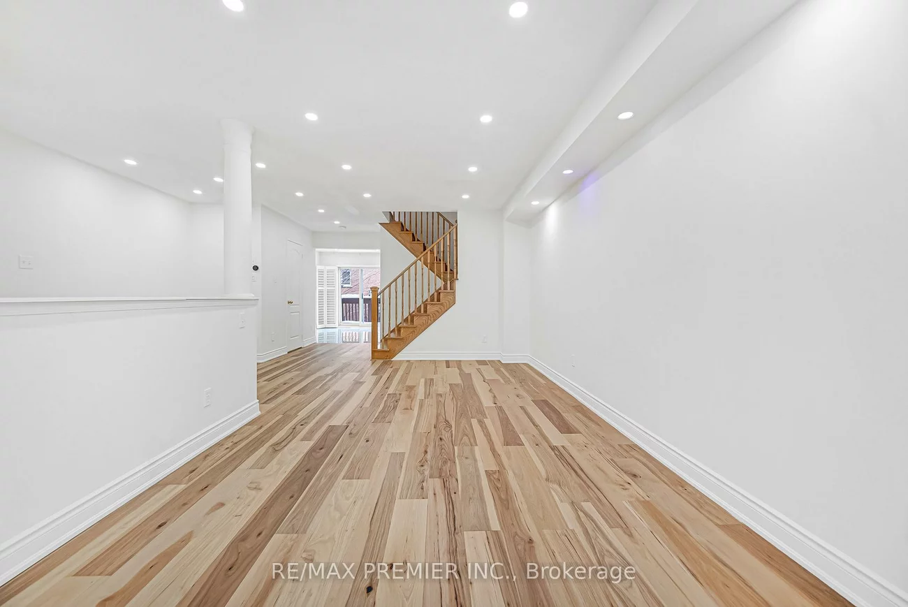 165, Fieldstone, East Woodbridge, Vaughan