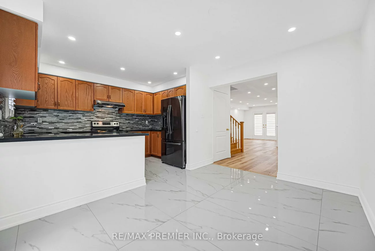 165, Fieldstone, East Woodbridge, Vaughan