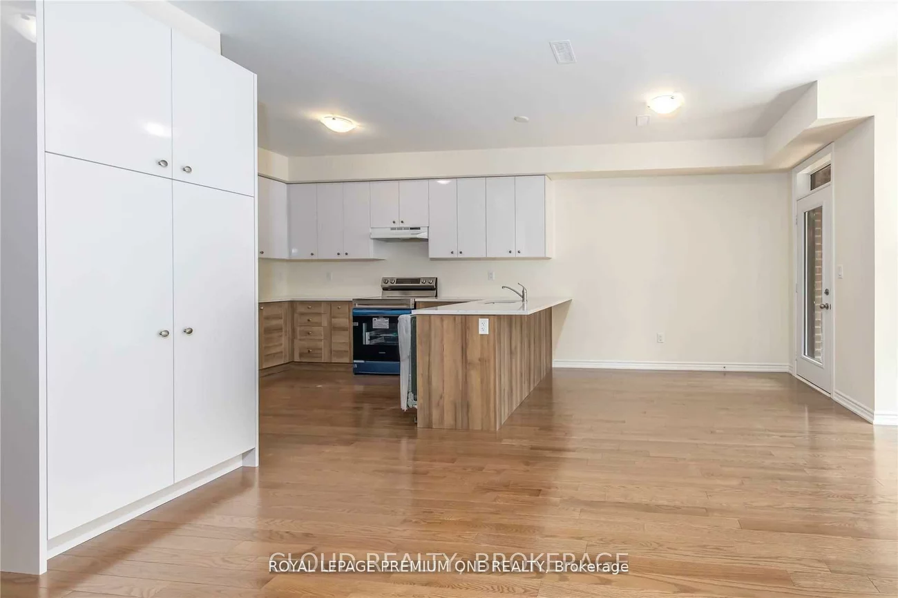 24, Elsinore, Kleinburg, Vaughan