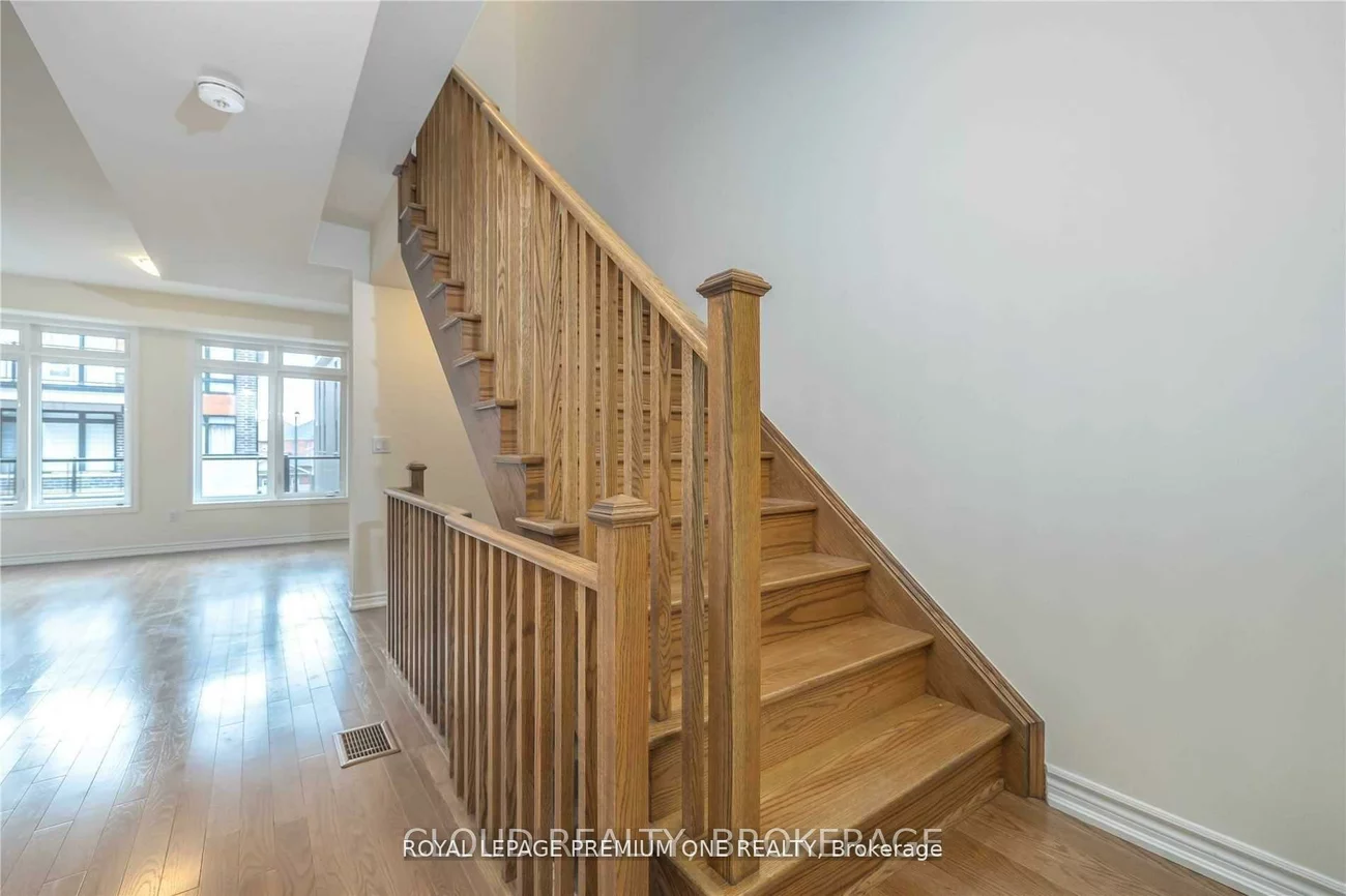 24, Elsinore, Kleinburg, Vaughan