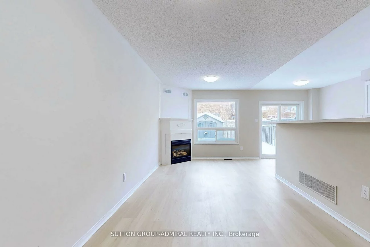 32, Kelso, Maple, Vaughan