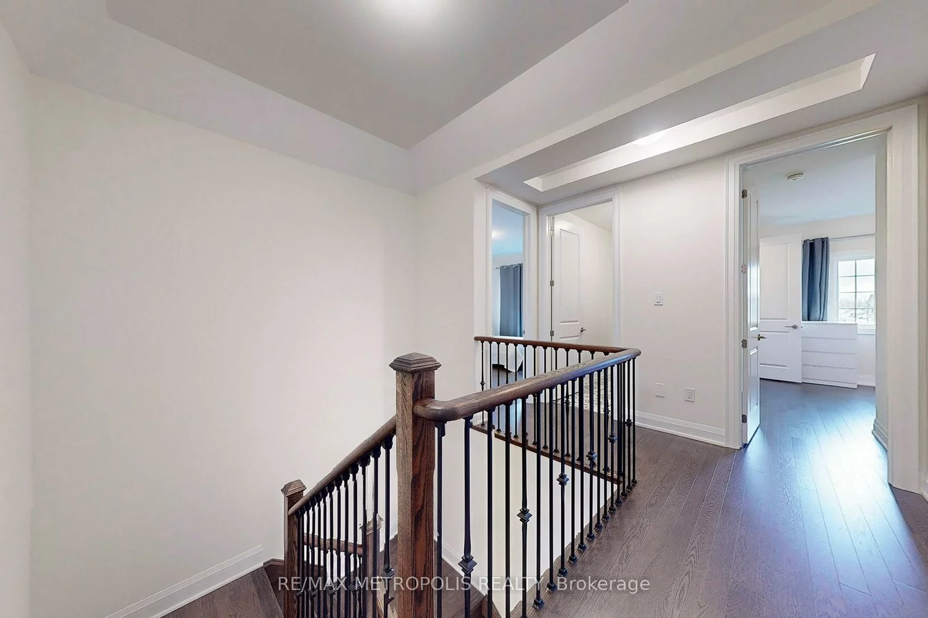 100, Ballantyne, Vellore Village, Vaughan