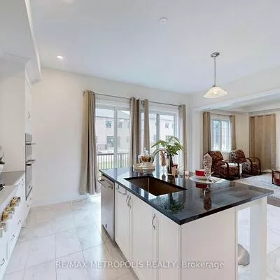 100, Ballantyne, Vellore Village, Vaughan