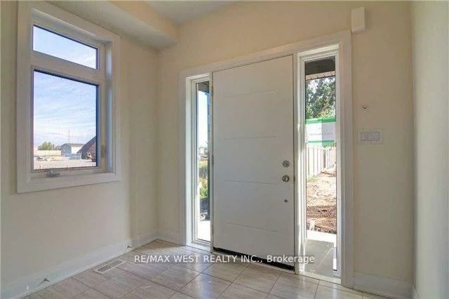 118, Emily Anna, Vellore Village, Vaughan