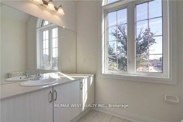 118, Emily Anna, Vellore Village, Vaughan