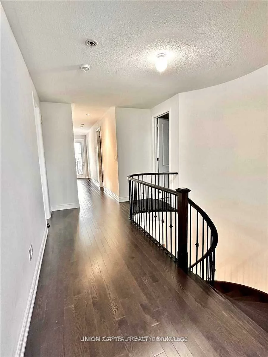 119, Lawford, Vellore Village, Vaughan