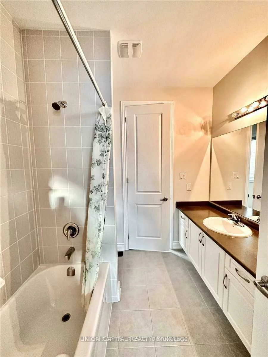 119, Lawford, Vellore Village, Vaughan