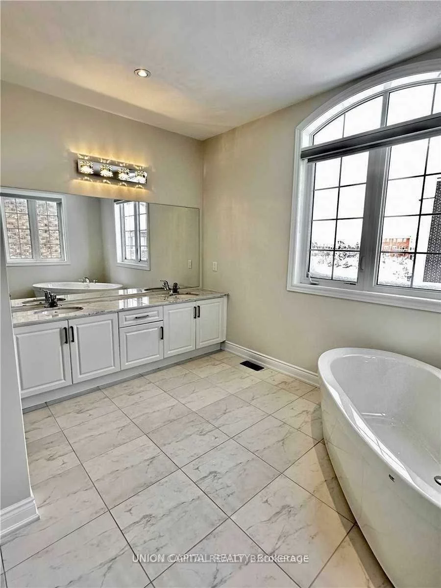 119, Lawford, Vellore Village, Vaughan