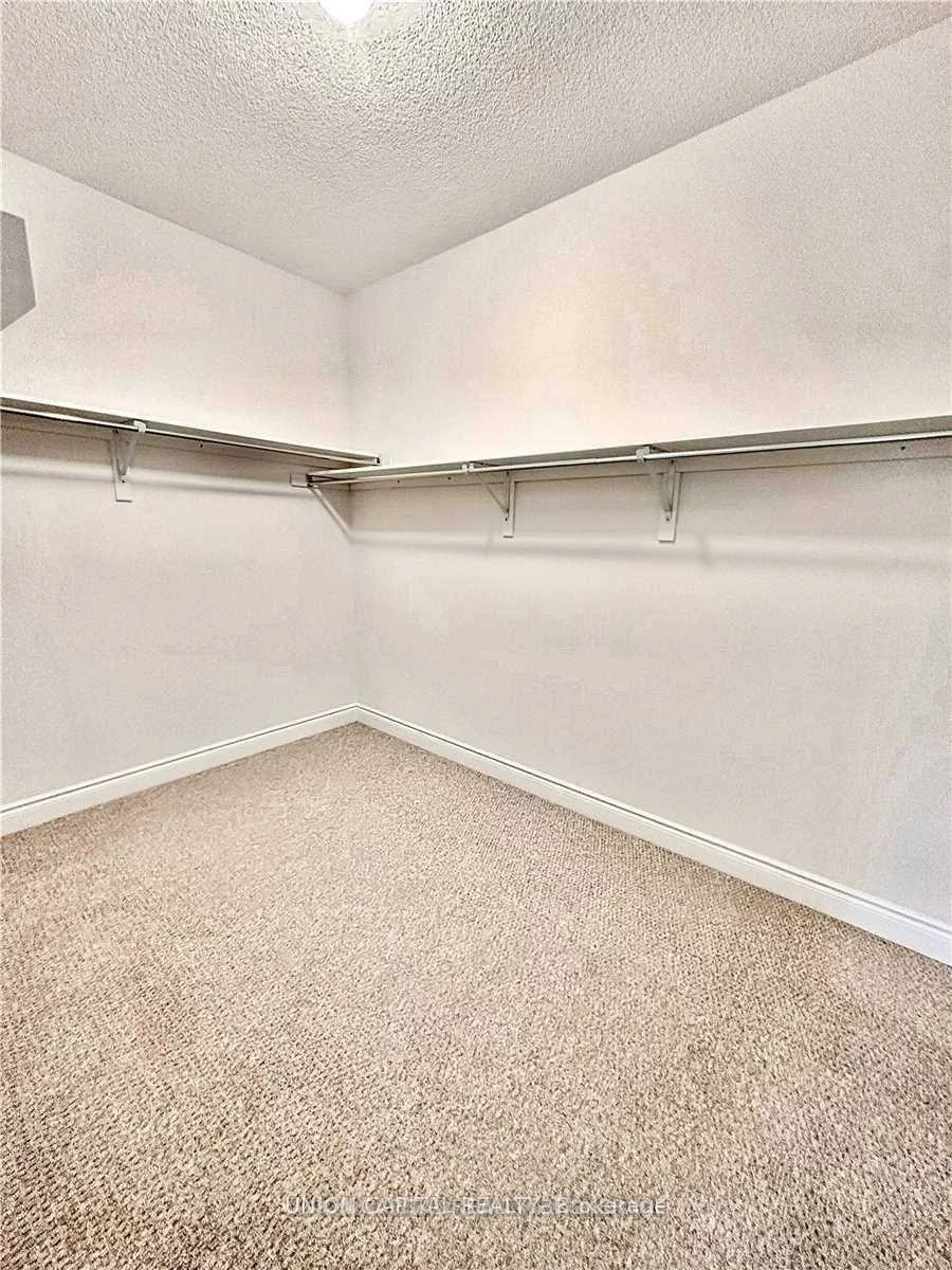 119, Lawford, Vellore Village, Vaughan