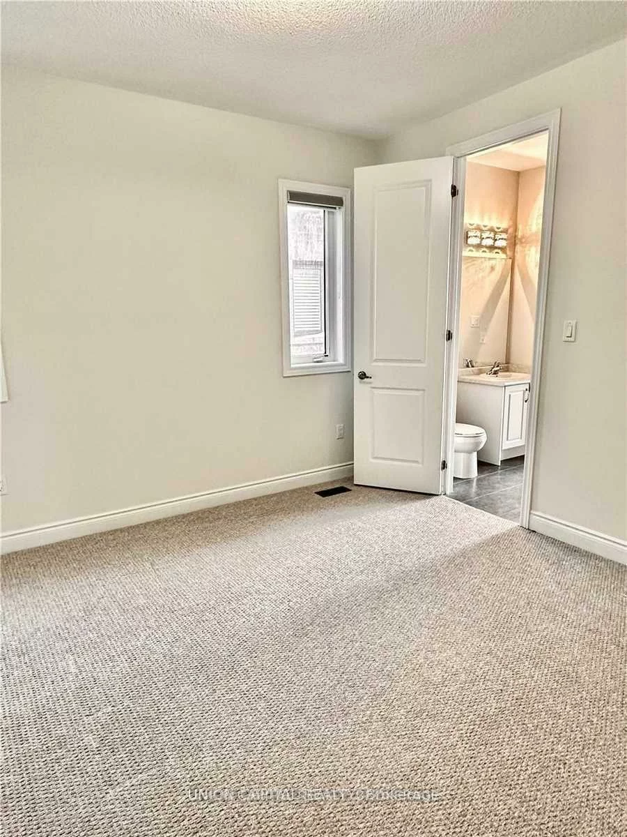 119, Lawford, Vellore Village, Vaughan