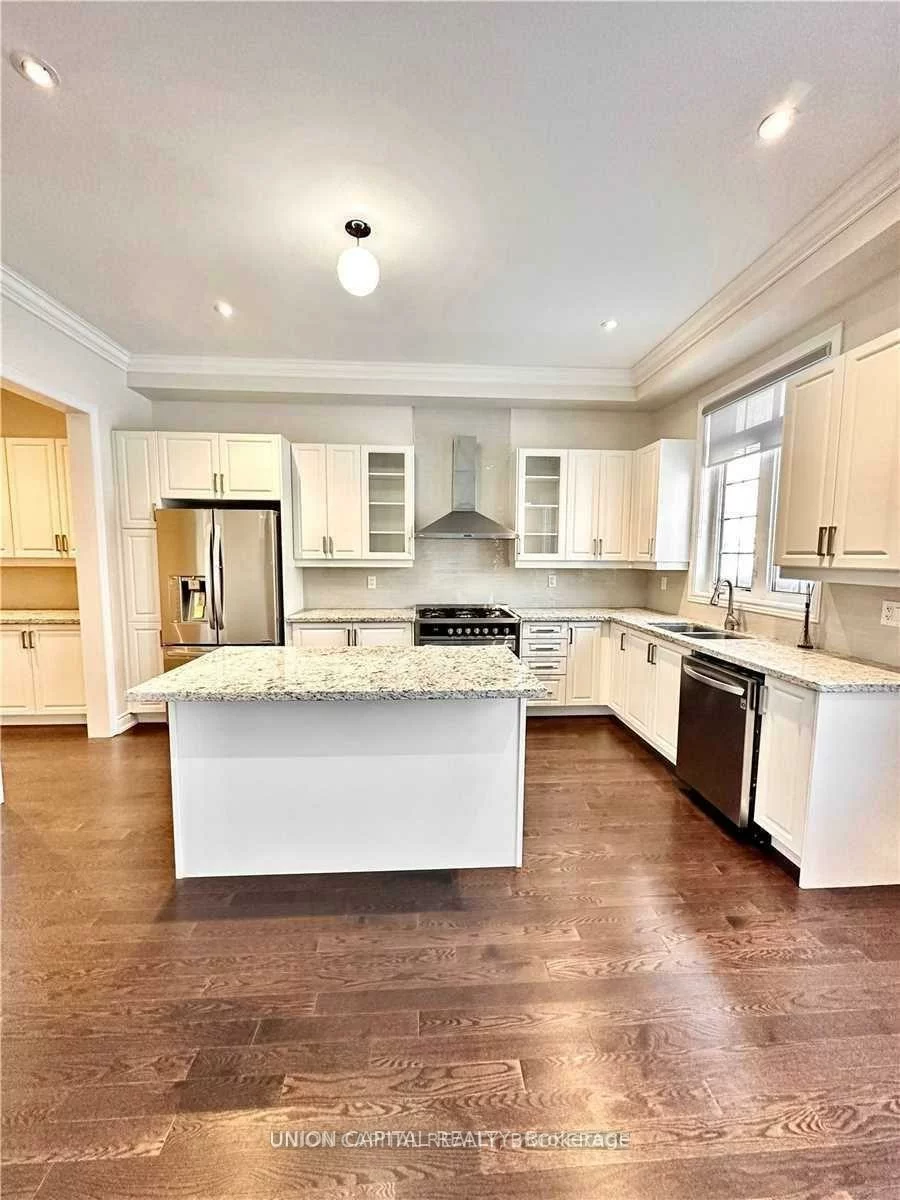 119, Lawford, Vellore Village, Vaughan