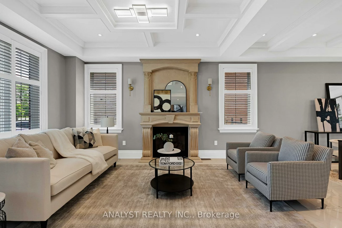 10690, Islington, Kleinburg, Vaughan