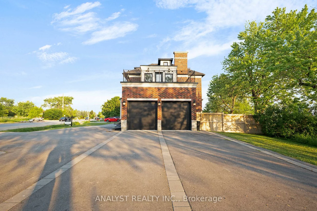 10690, Islington, Kleinburg, Vaughan