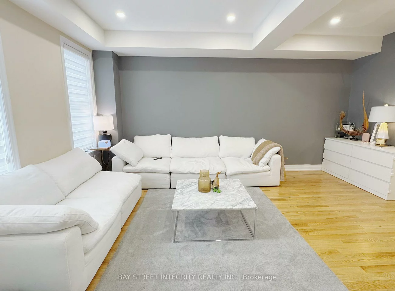 2267, Major Mackenzie, Maple, Vaughan