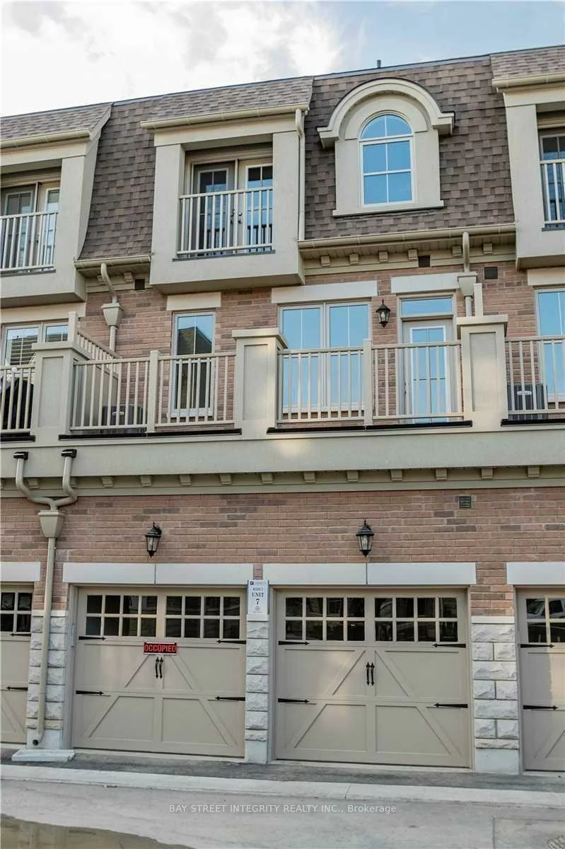 2267, Major Mackenzie, Maple, Vaughan