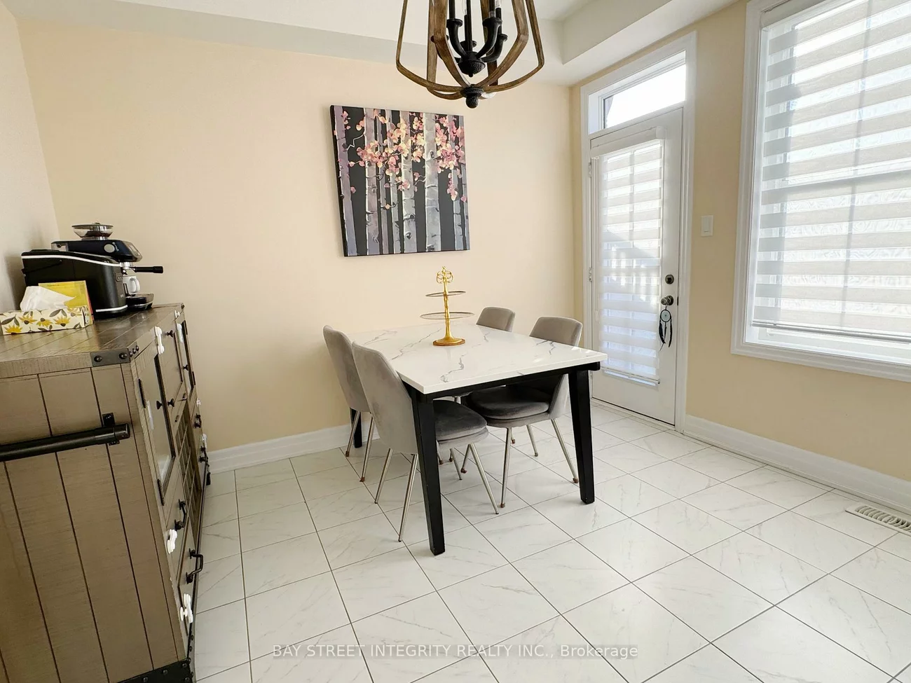 2267, Major Mackenzie, Maple, Vaughan