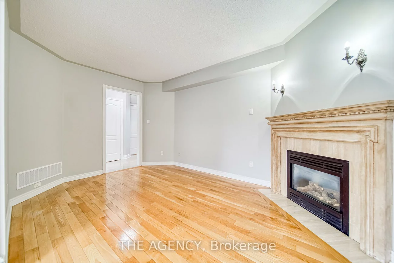 48, Chiara, Vellore Village, Vaughan